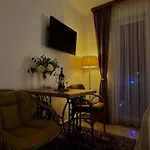 Rosa Brandis Cozy Apartman