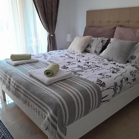 Rosa Brandis Cozy - Mirna Oaza Uz Rijeku Sa Balkonom Travnik